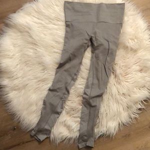 BLANQI maternity leggings